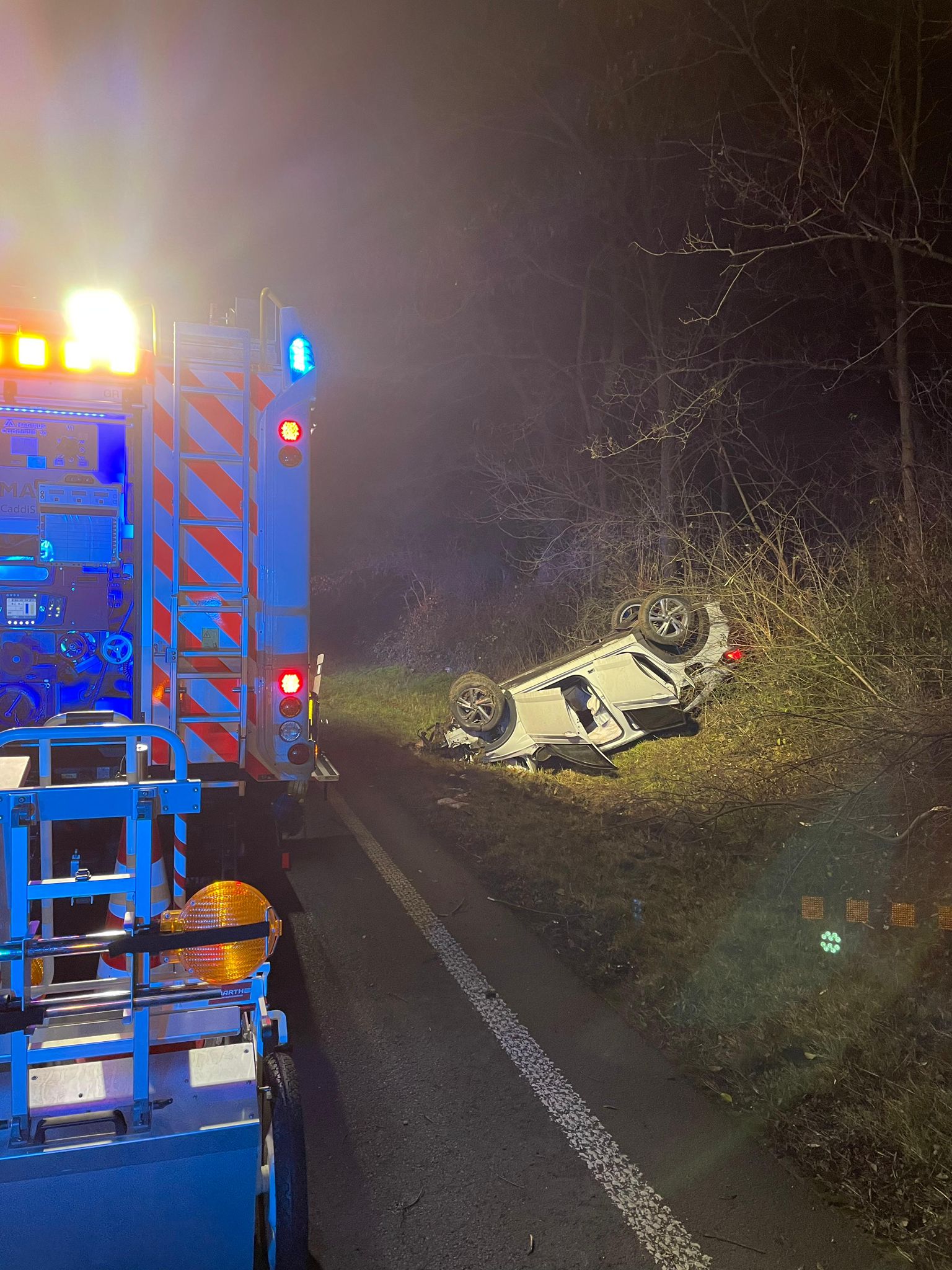 b92fa754 c9cd 4377 b815 2a63e1d32bdf