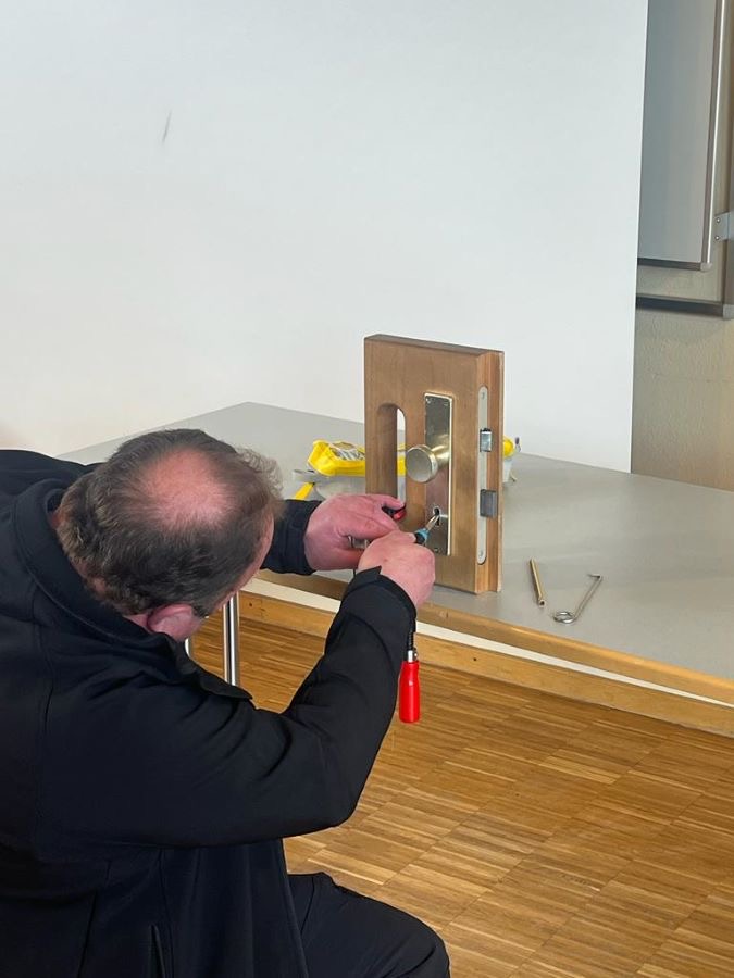 1e43aac8 9659 4818 8f2b 436419819fcb