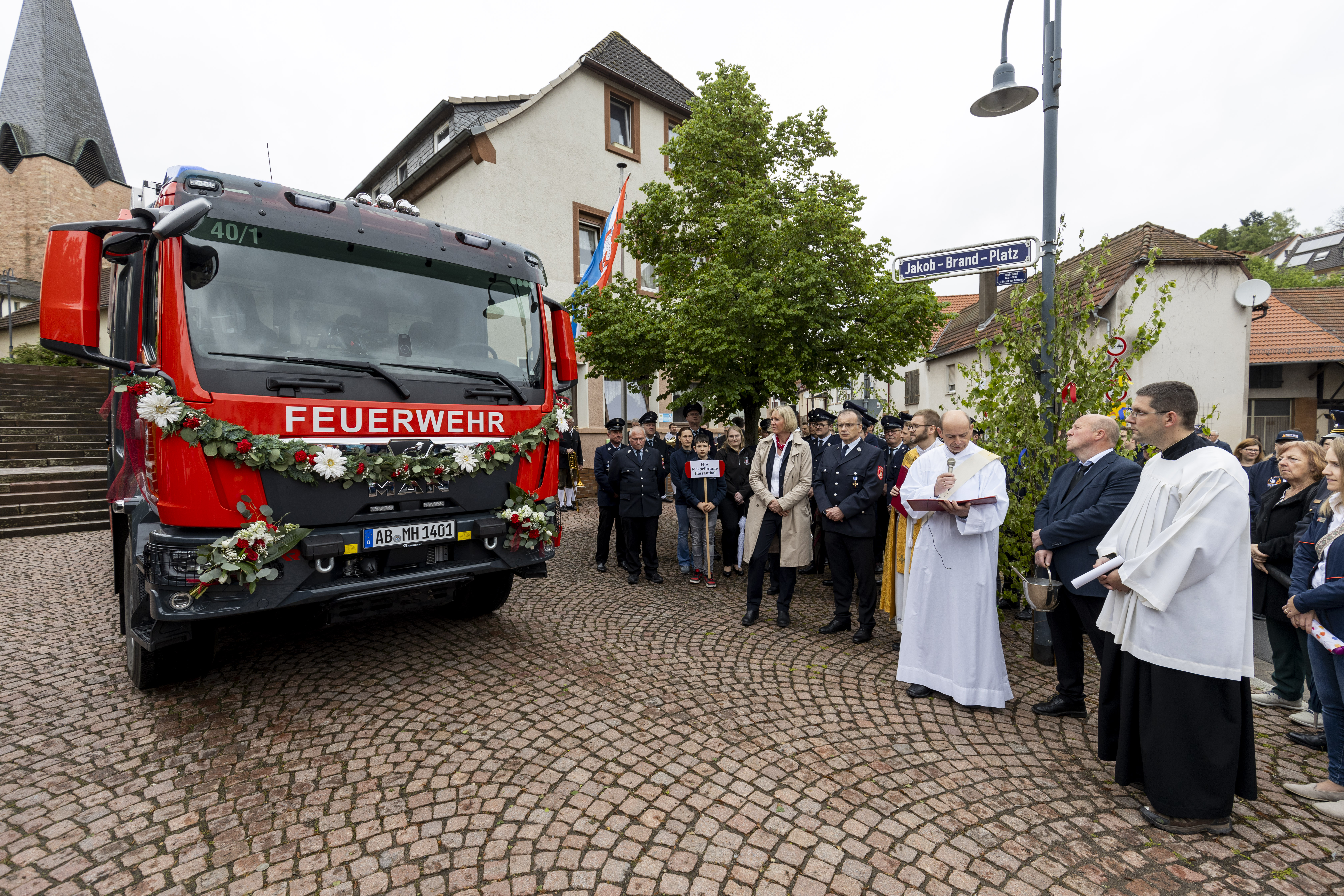 240505 Florianstag und Übergabe HLF 20 MespelbrunnHessenthal 1