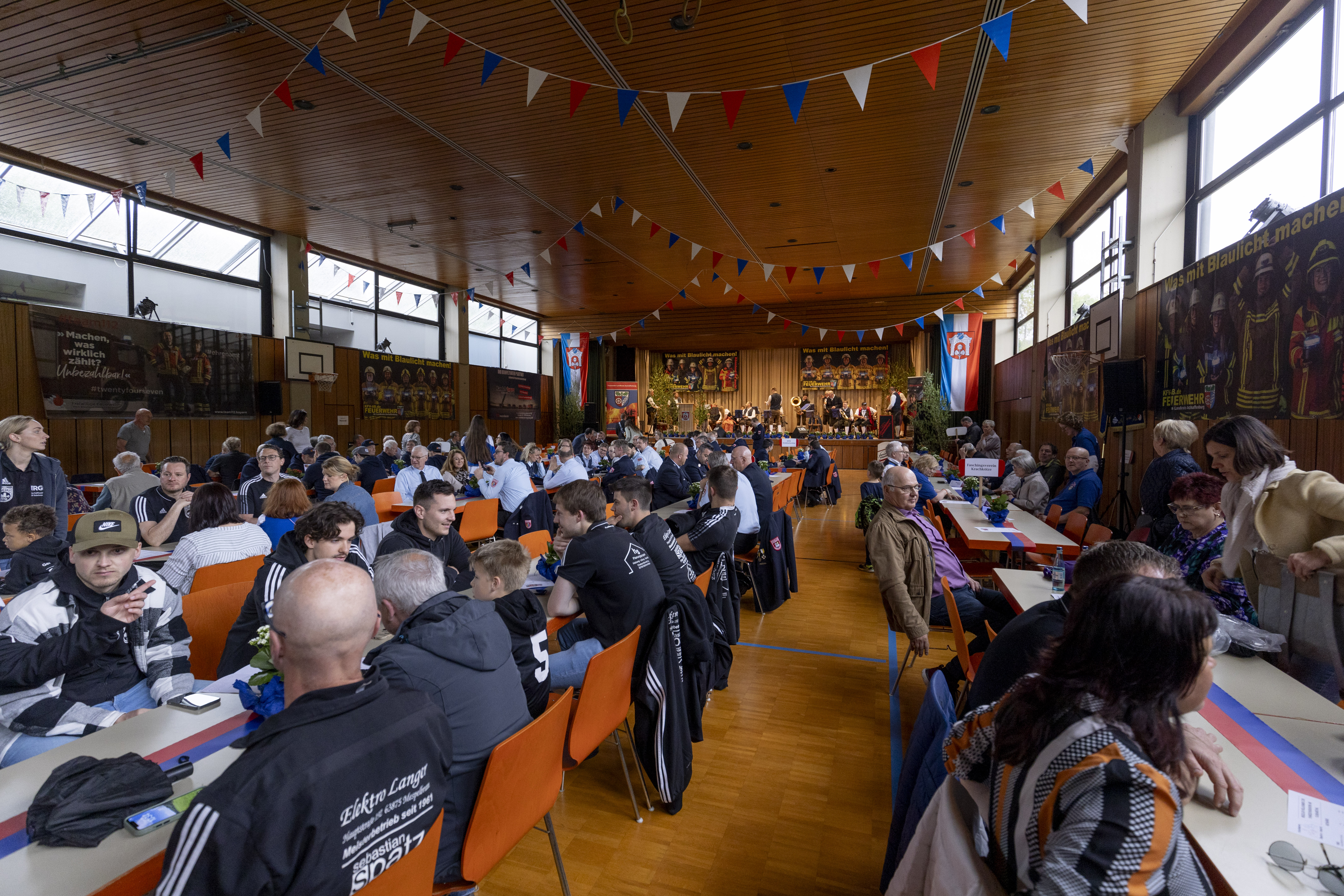 240505 Florianstag und Übergabe HLF 20 MespelbrunnHessenthal 3