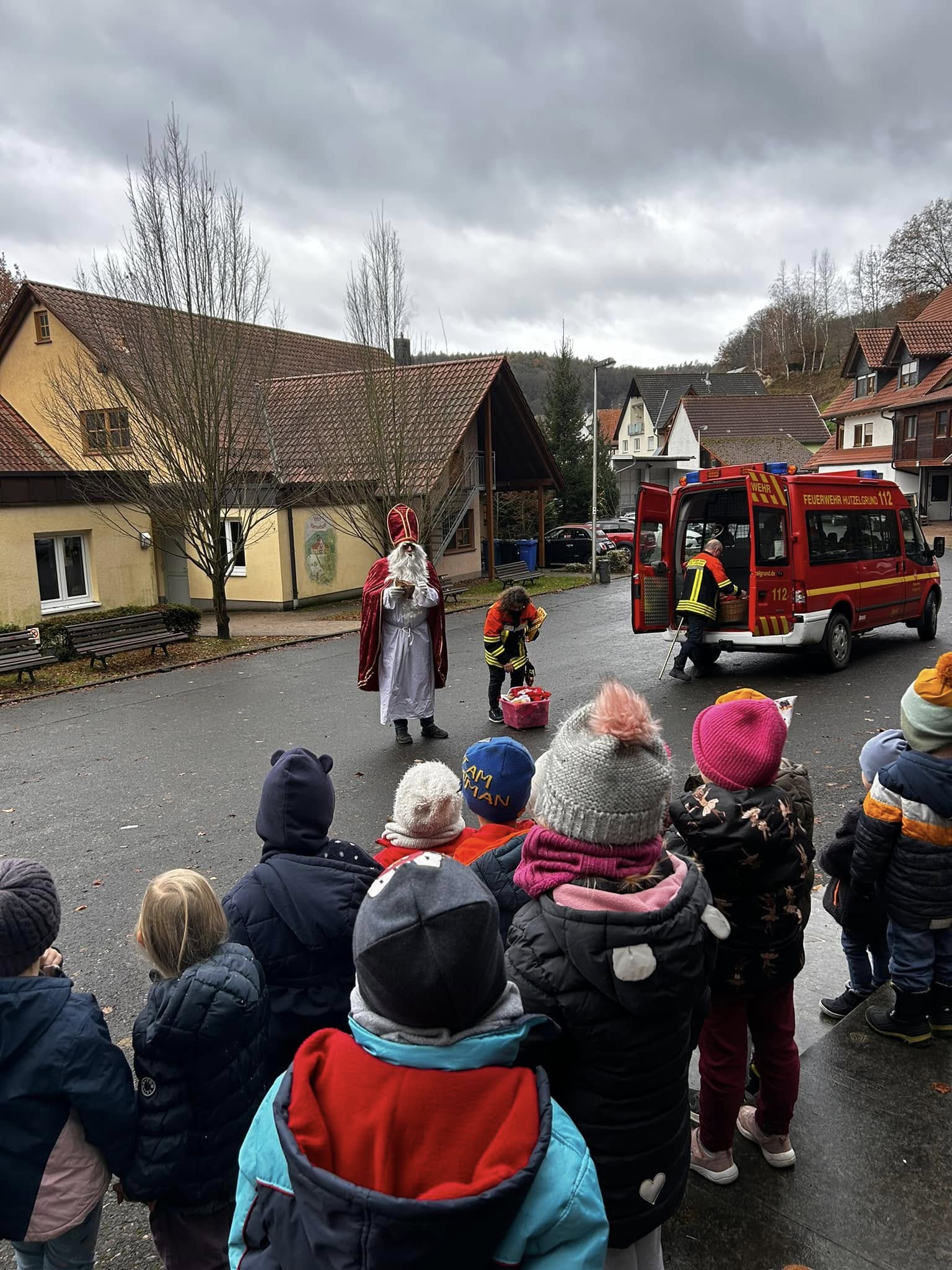 20241206 Nikolausaktionen der Feuerwehr Mömbris Hutzelgrund 4