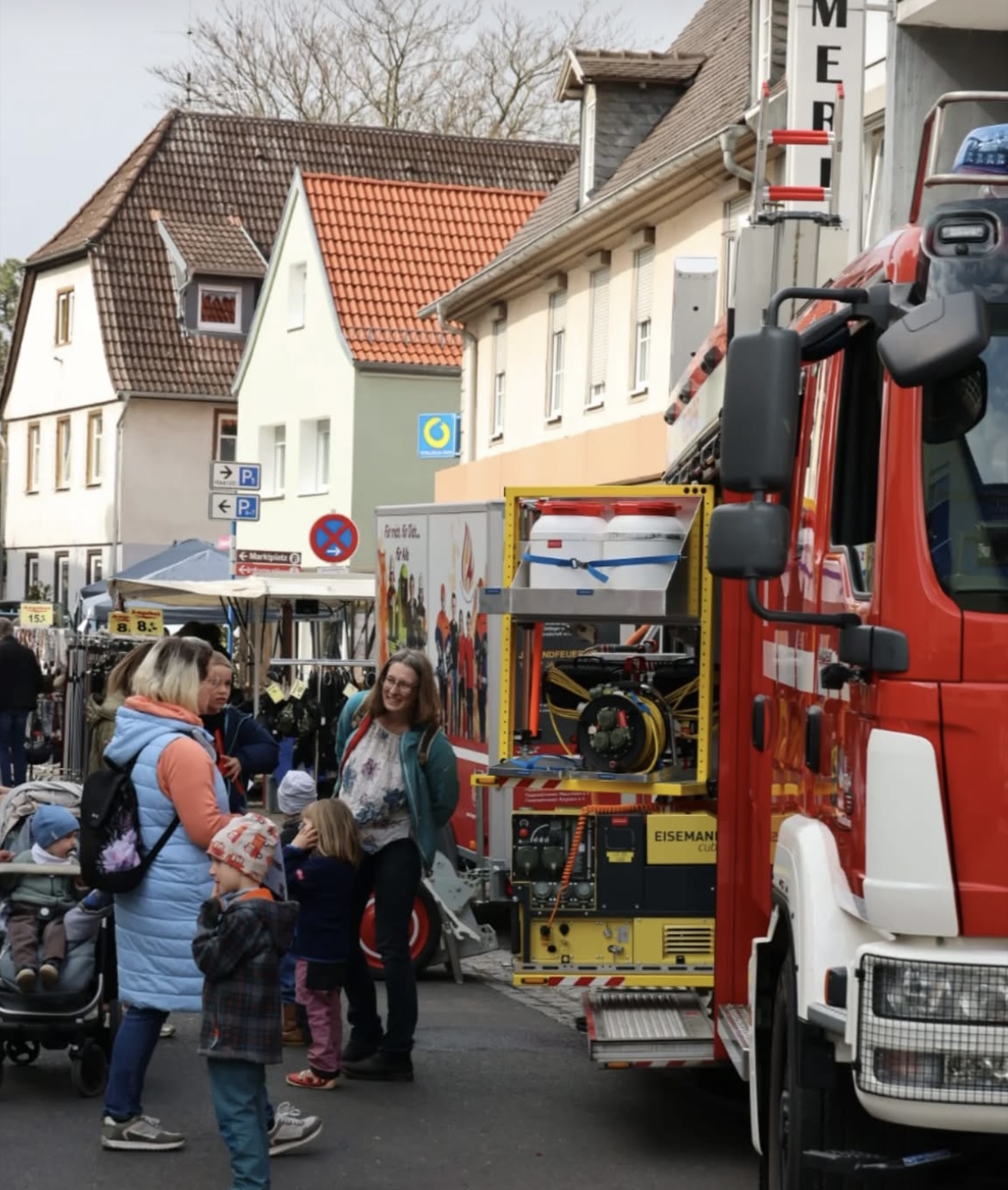 20250323 Feuerwehr Infostand der FF Großostheim auf dem verkaufsoffenen Sonntag 1