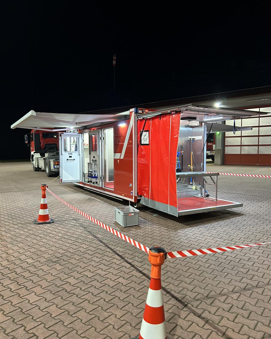 20250327 Besichtigung AB Dekon Großostheim durch FF Mainaschaff 5