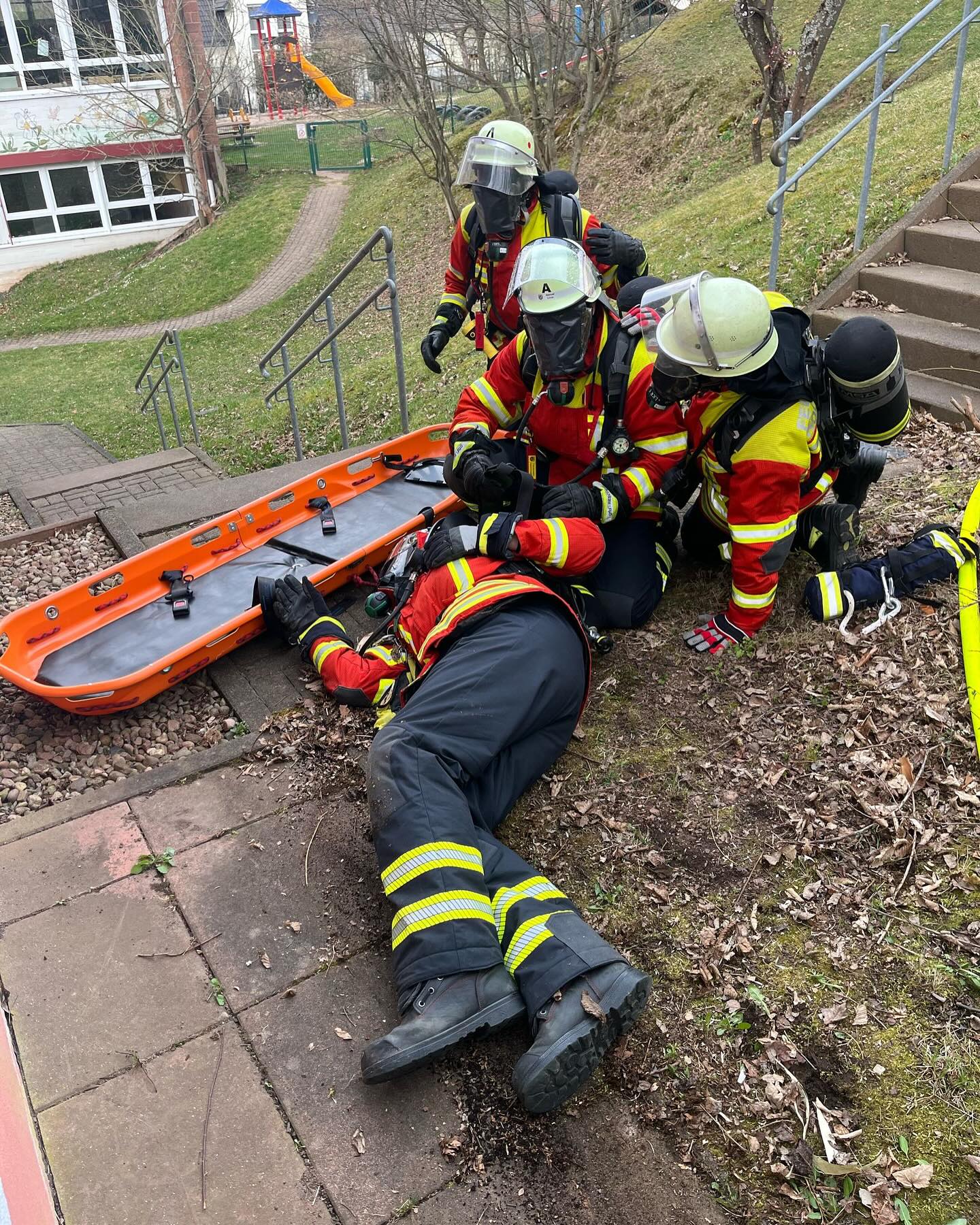 20250405 FF Heinrichsthal Schulung Atemschutznotfall 2