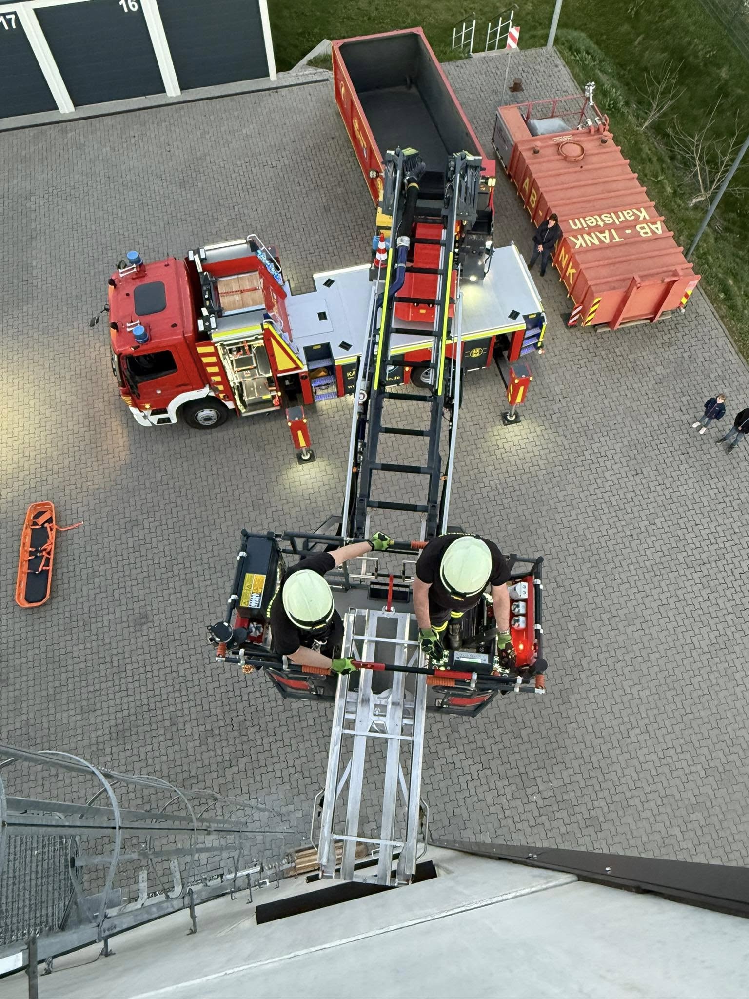 20250404 FF Karlstein Drehleiterausbildung 6