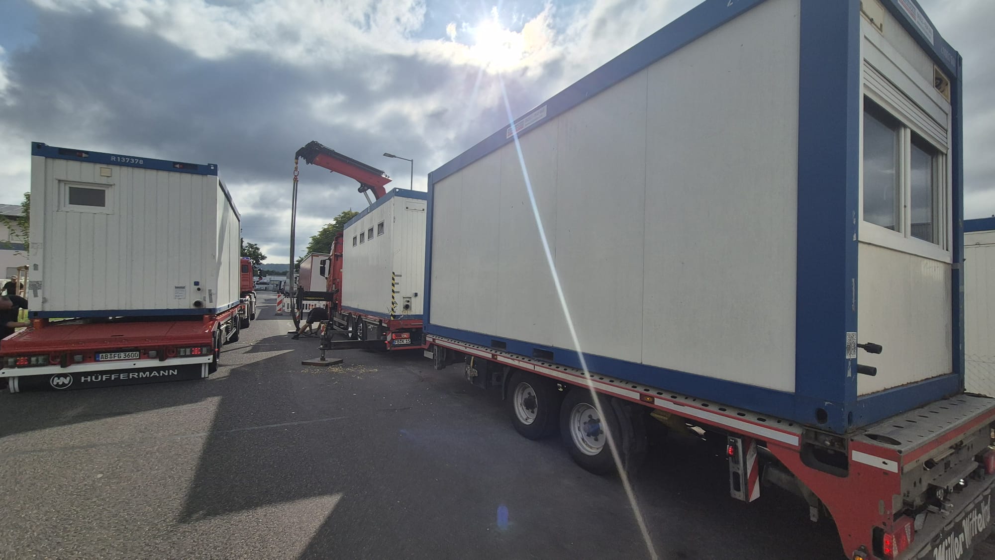 20250717 Übernahme und Abtransport von 20 Fuß Containern in Kleinostheim 2
