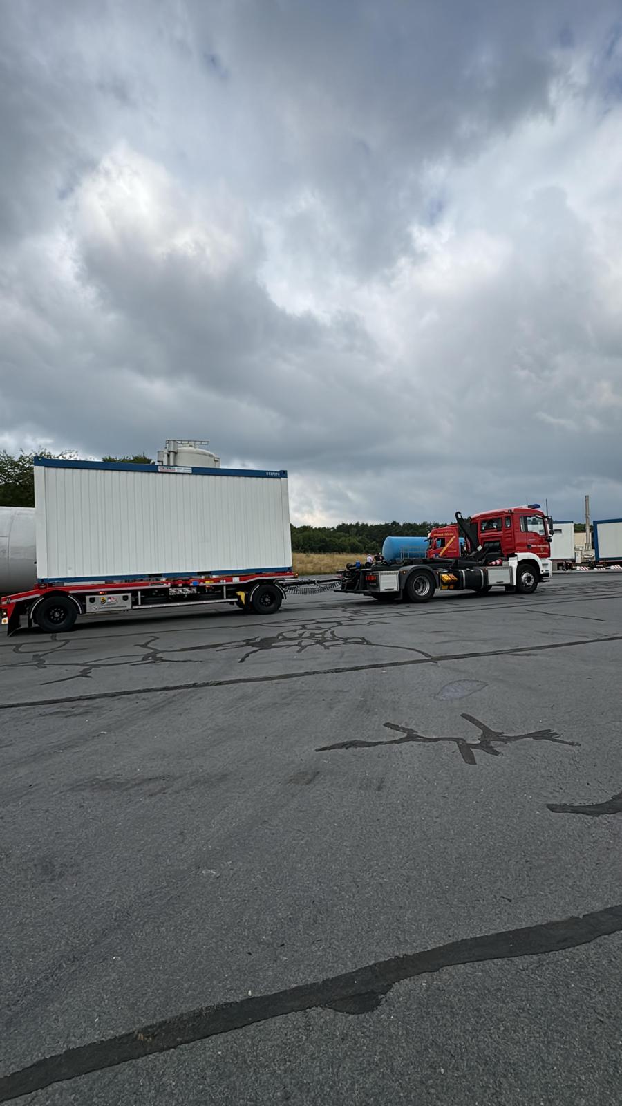 20250717 Übernahme und Abtransport von 20 Fuß Containern in Kleinostheim 4