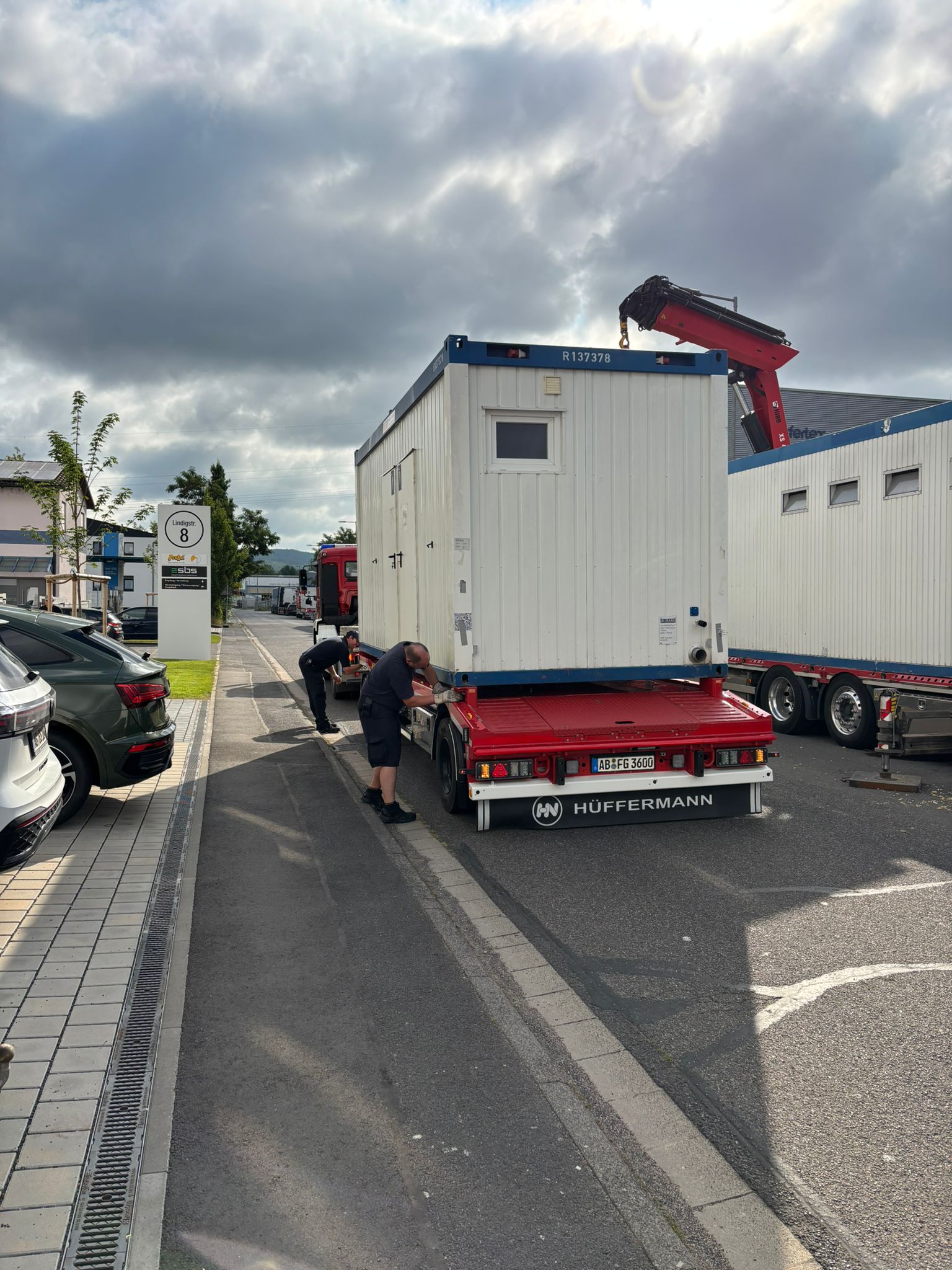 20250717 Übernahme und Abtransport von 20 Fuß Containern in Kleinostheim 5