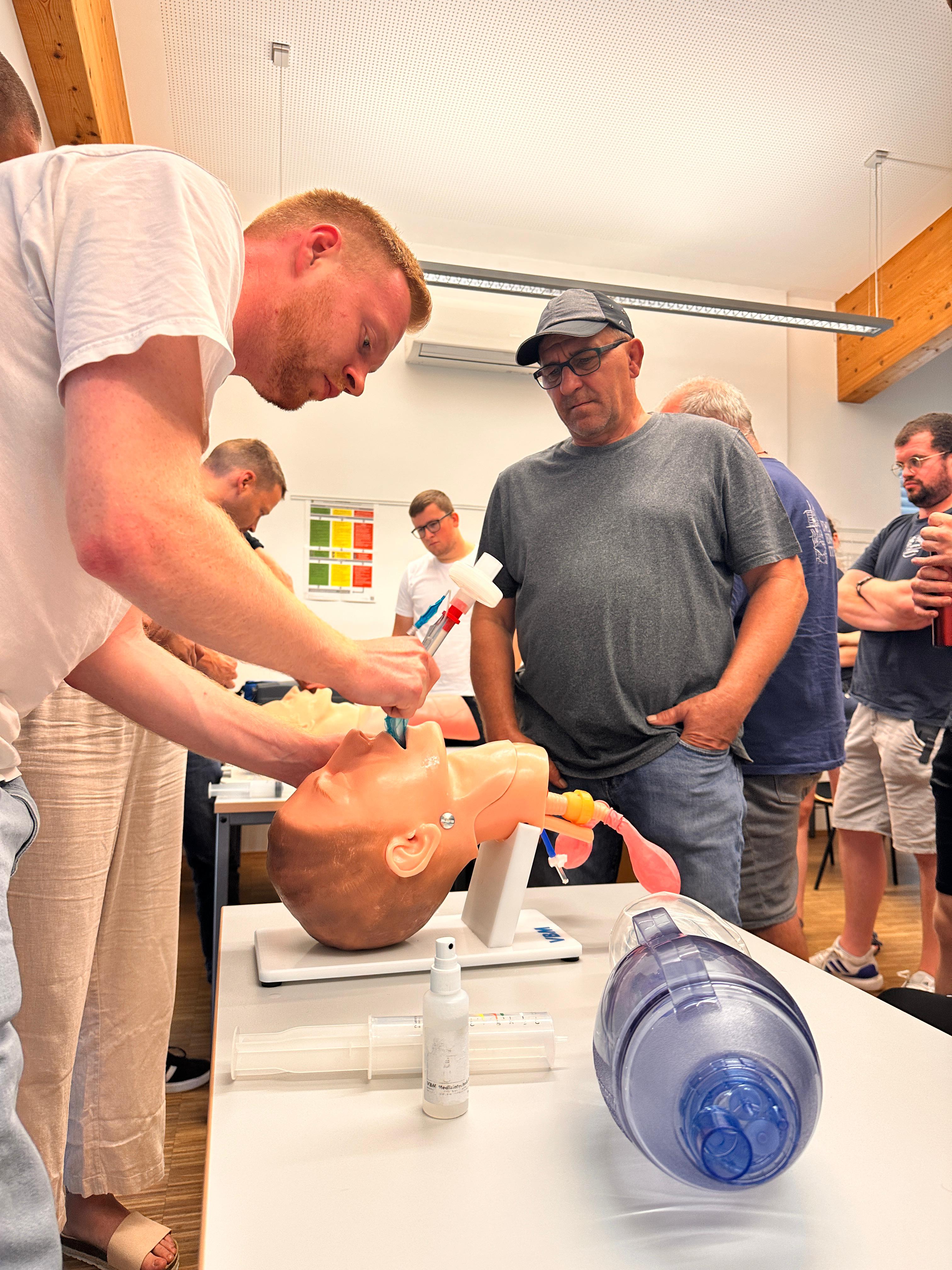 20250719 Schulung Larynx Tubus im ASZ Goldbach 5