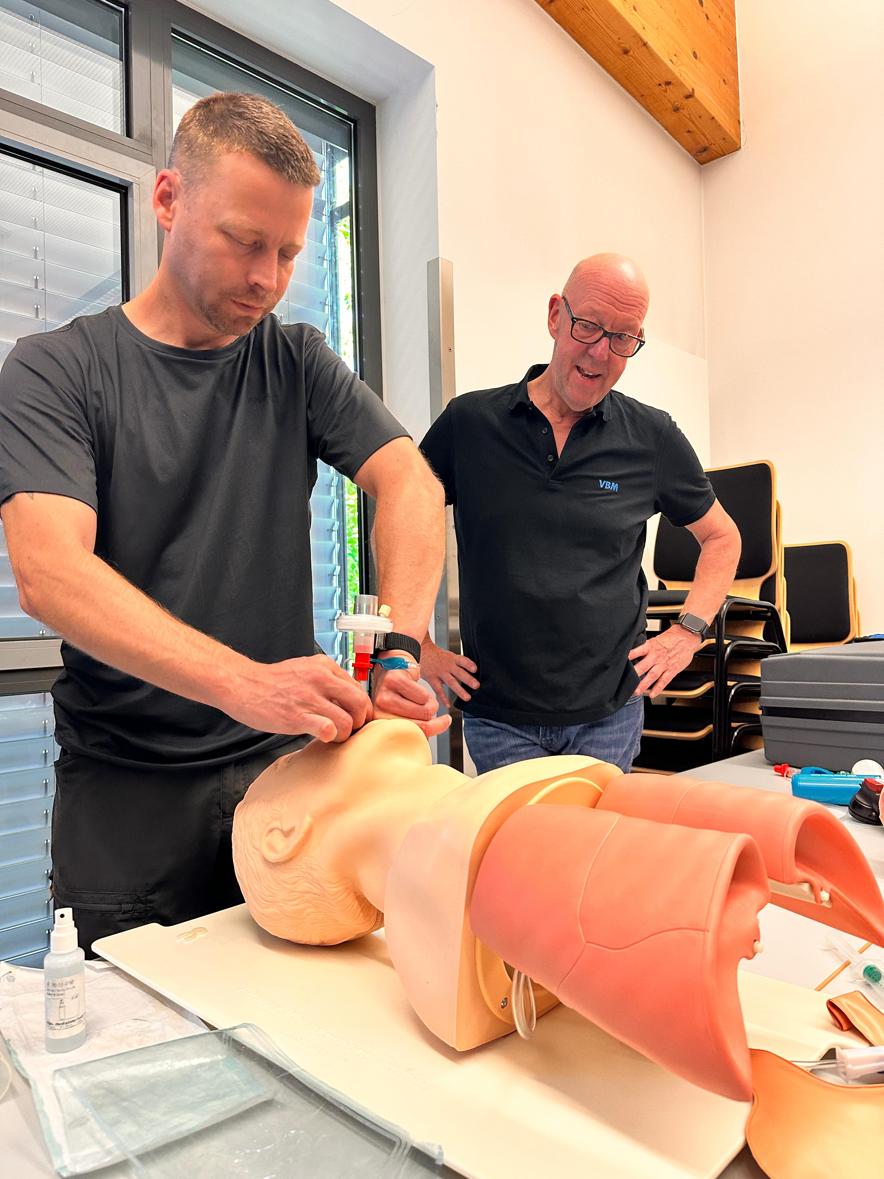 20250719 Schulung Larynx Tubus im ASZ Goldbach 7