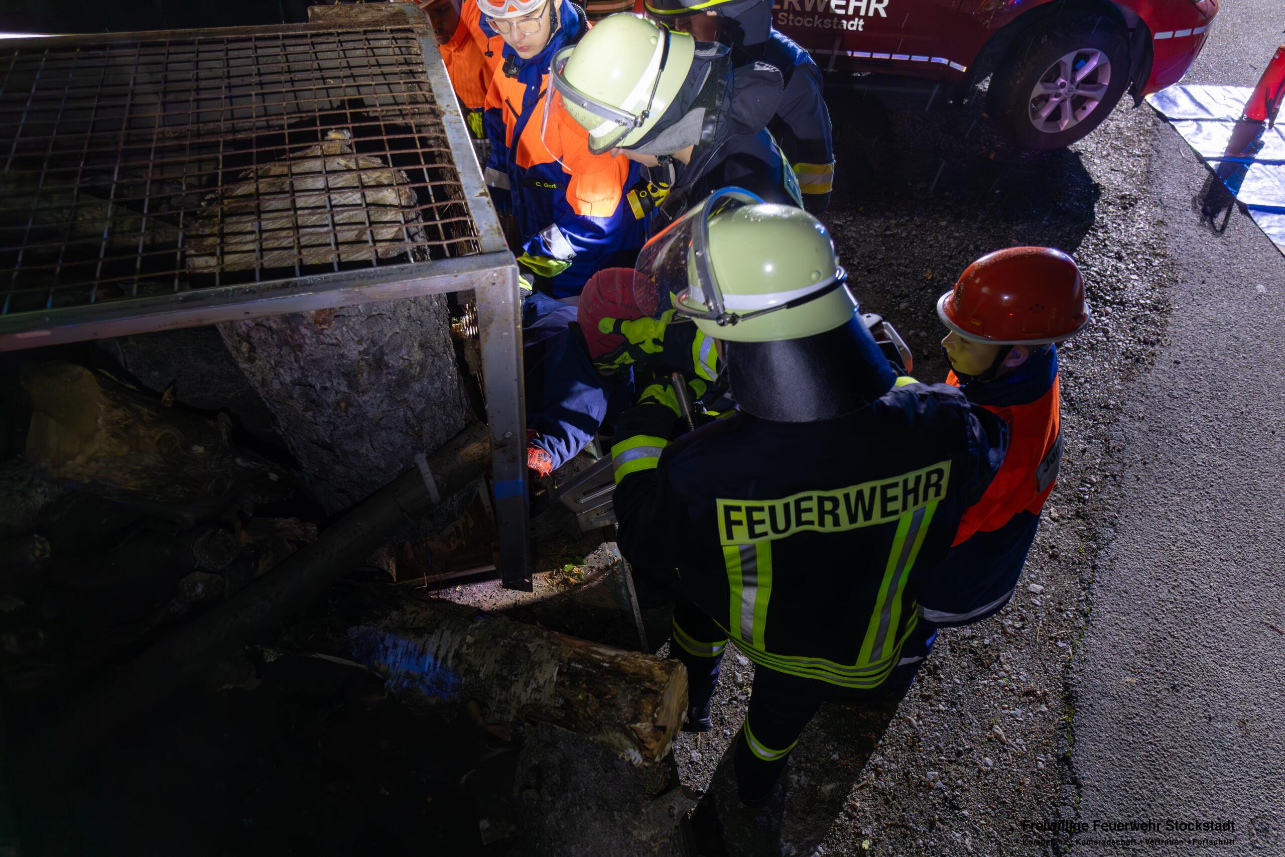 20251024 FF Stockstadt JF Übernachtung mit Ausbildung im Feuerwehrhaus 35
