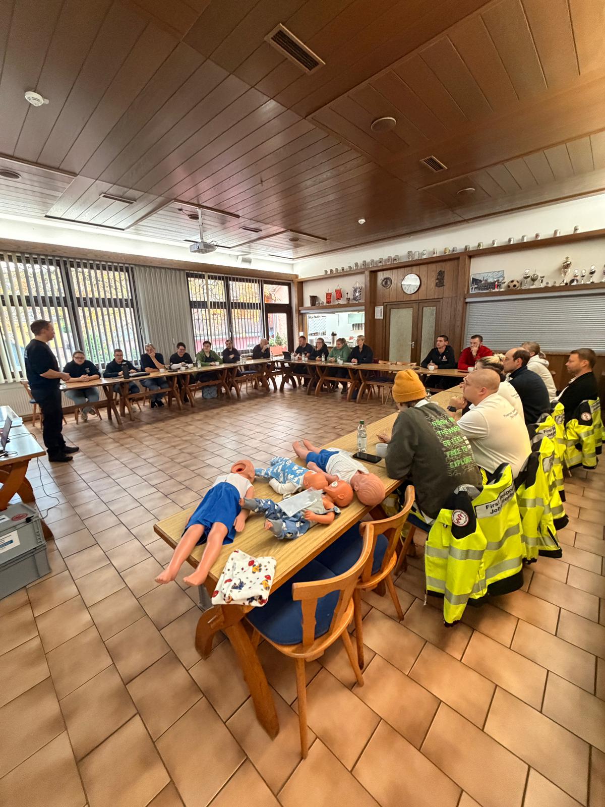 20251025 Seminar Erste Hilfe am Kind in Glattbach 11