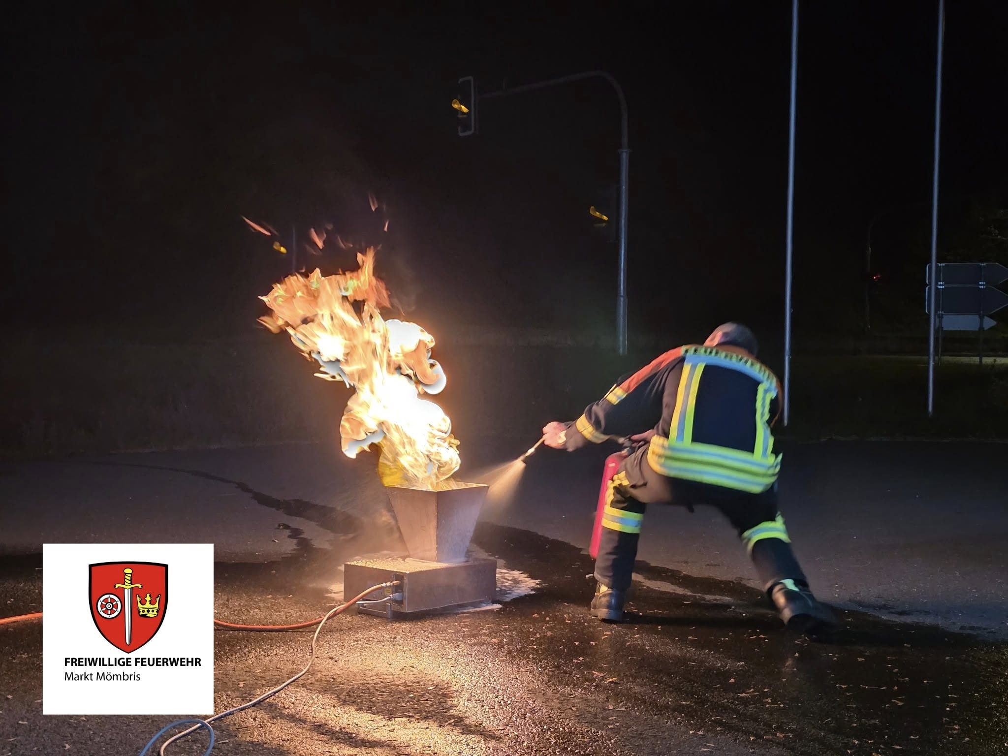 20251103 FF Mömbris Feuerlöscherübung 3