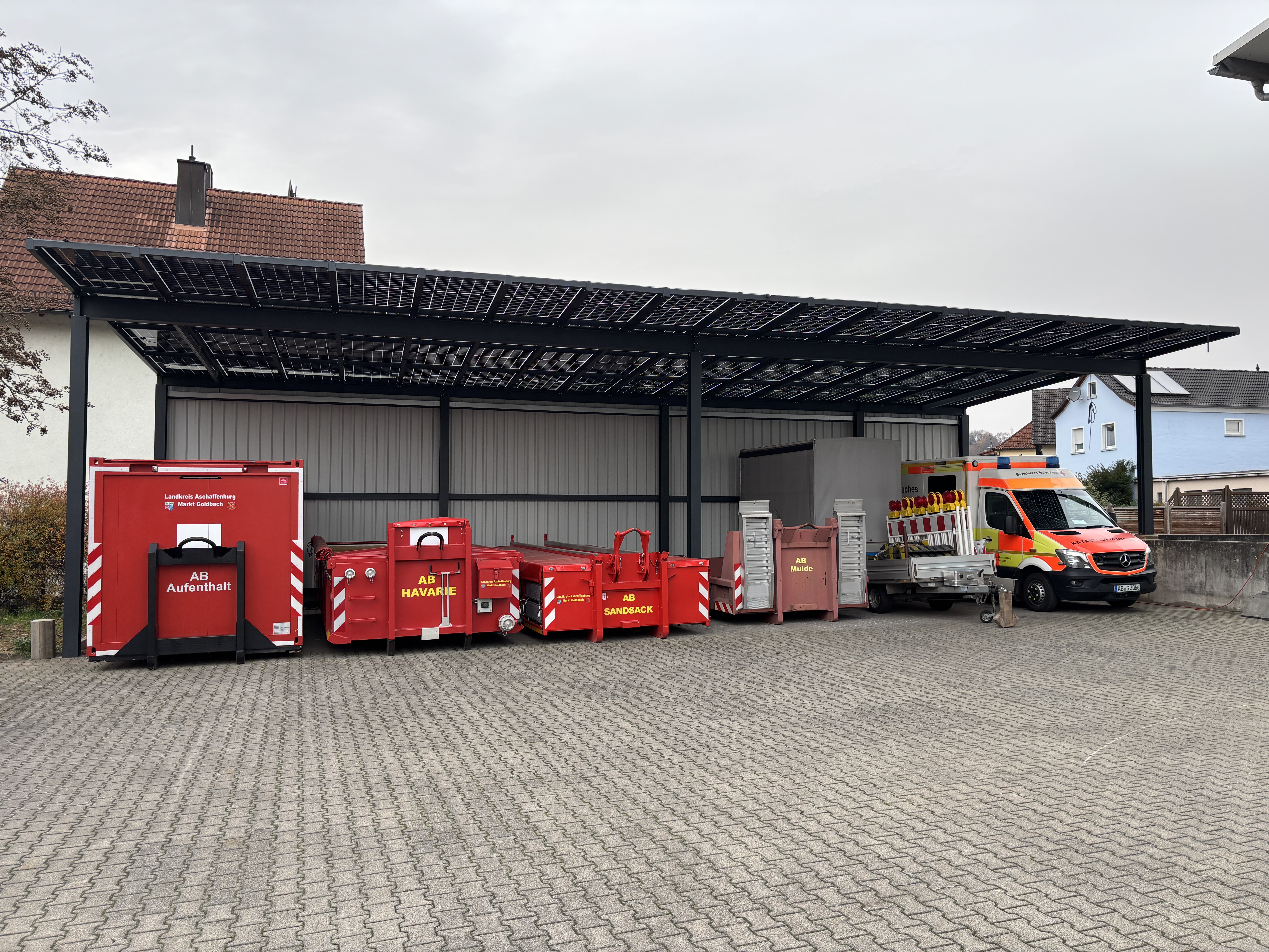 Feuerwehrhaus Goldbach Unterstellhalle 1