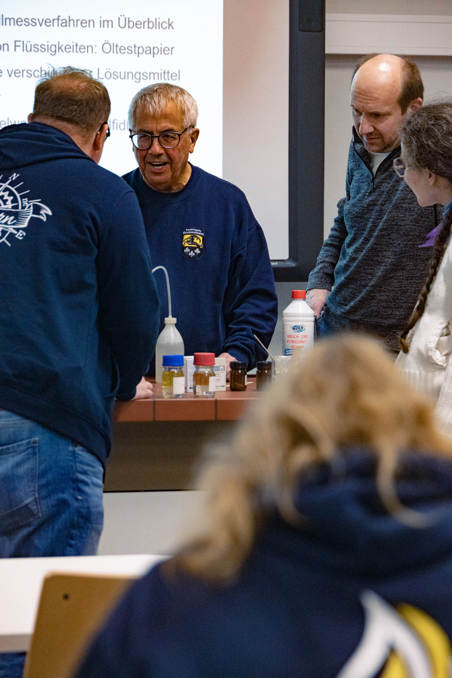 20260115 FF Großostheim Ausbildung Brandgefahren von Deckenverkleidungen 9