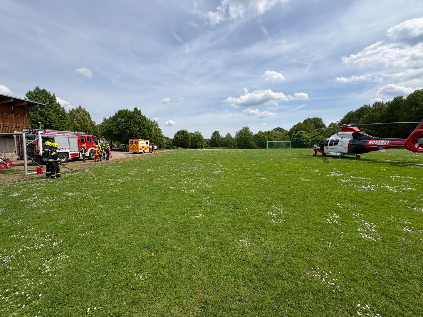 20260510 Rettungshubschrauberlandung Glattbach 2