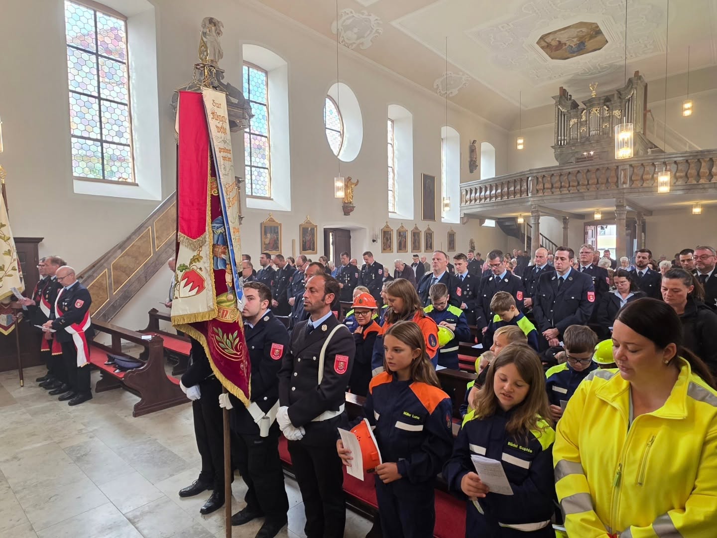 20260913 FF Wiesen Feuerwehrfest mit Fahrzeugsegnung MTW 4