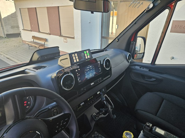 image12